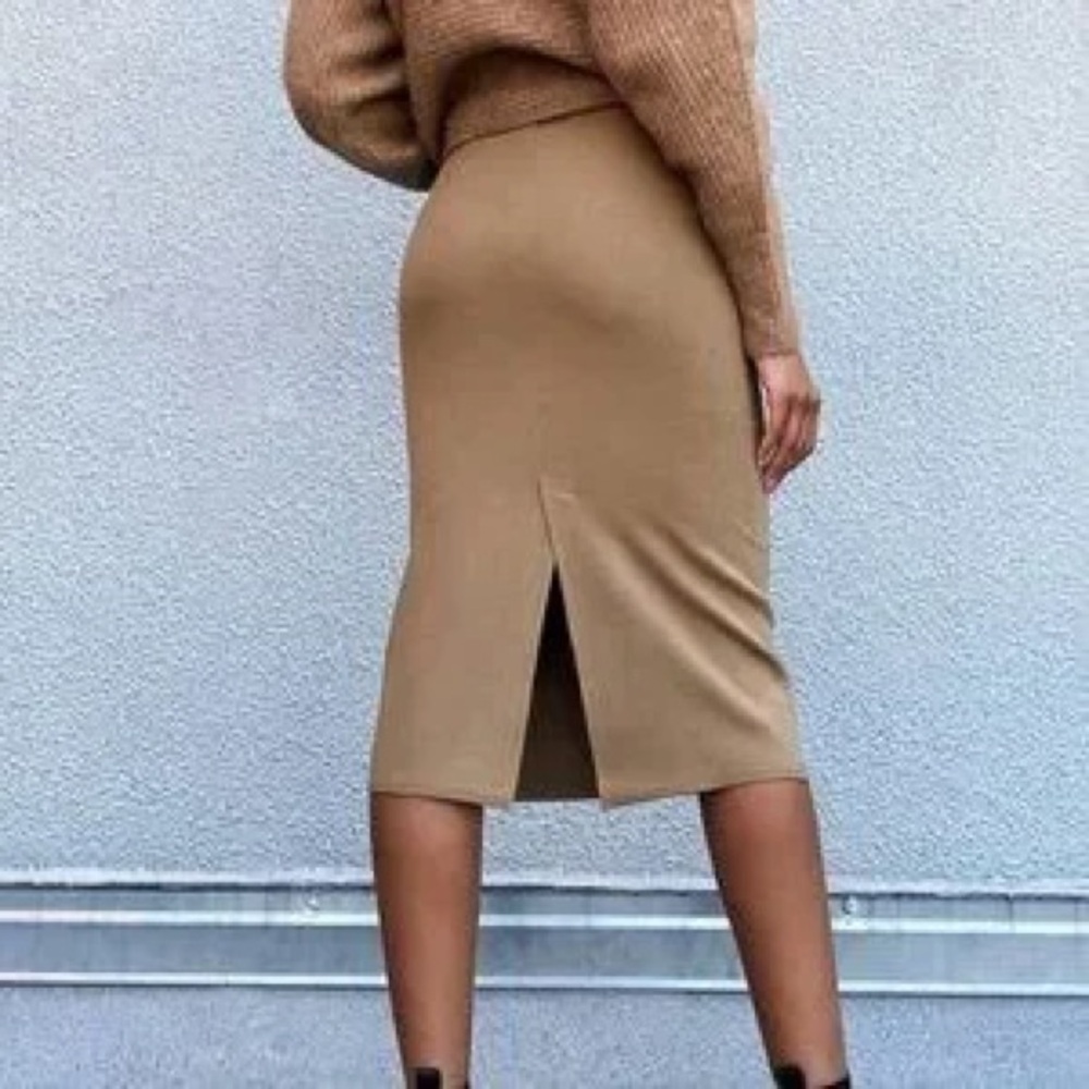 Aritzia Babaton Tan Knit Midi Pencil Skirt High Waist Back Slit Minimalist M - Picture 2 of 13